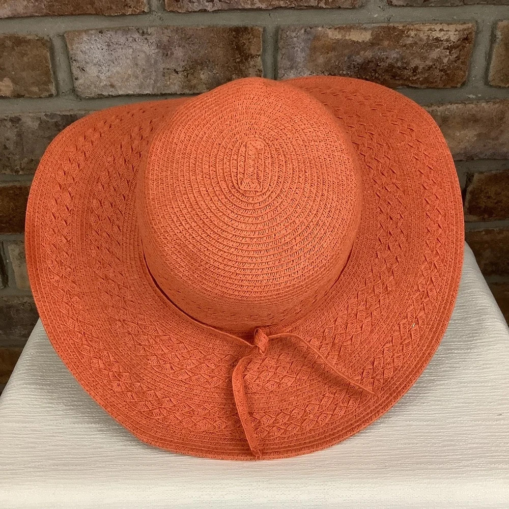 BIJOUX TERNER Floppy Orange Straw Sun Hat